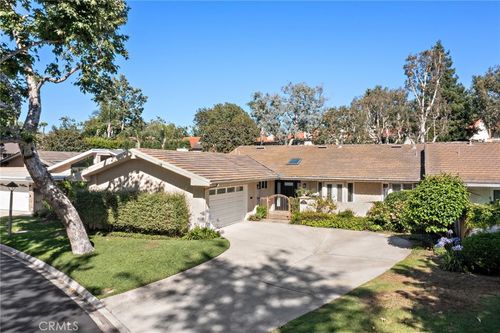 2719 Vista Umbrosa, Newport Beach, CA, 92660-3554 | Card Image