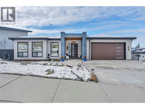 2719 Hawthorn Dr, Penticton, BC, V2A0C2 | Card Image