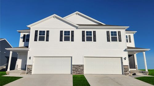 721 Thomas St, Tiffin, IA, 52340-8039 | Card Image