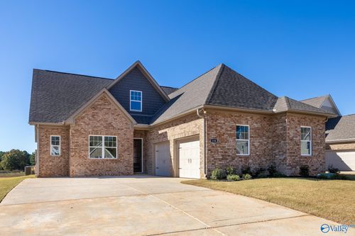 122 Fairways Pass, Meridianville, AL, 35759-3200 | Card Image