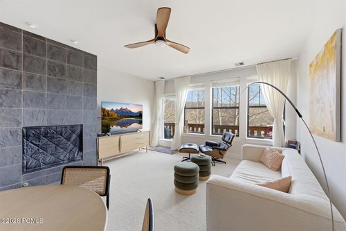 apt-b24-8370 Meadowview Ct, Park City, UT, 84098-4673 | Card Image