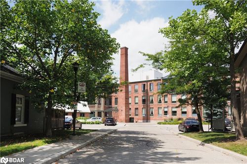 121-26 Ontario St, Guelph, ON, N1E7K1 | Card Image