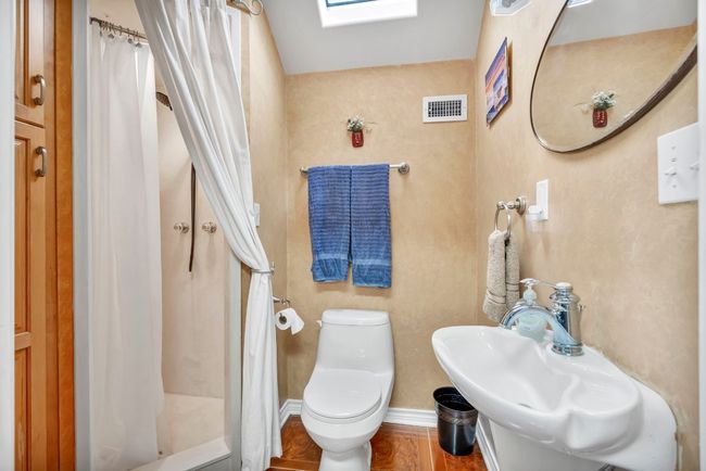 124 Bridgepoint Dr, House other with 4 bedrooms, 4 bathrooms and 2 parking in Kingsland TX | Image 23