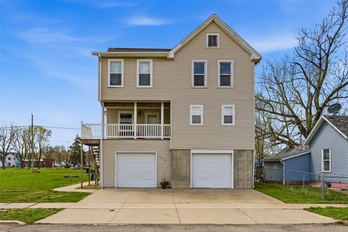 1216 5th St Nw, Cedar Rapids, IA, 52405-2528 | Card Image