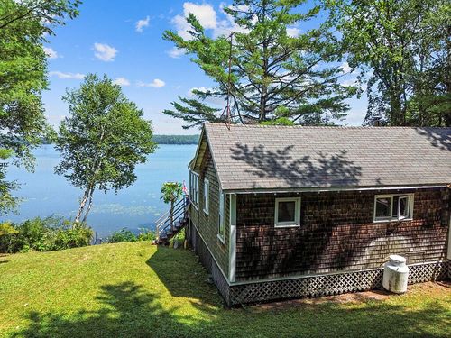 44 Pine Dr, Vassalboro, ME, 04989-4468 | Card Image
