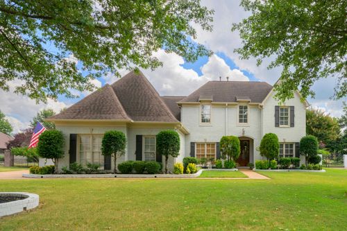 537 Winoka Cv W, Collierville, TN, 38017-3692 | Card Image