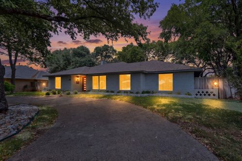 7631 Meadow Rd, Dallas, TX, 75230-4828 | Card Image