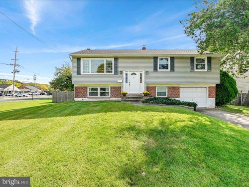 100 Heather Drive, Mount Laurel, NJ, 08054 | Card Image