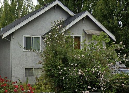 4105 Knight St, Vancouver, BC, V5N3M1 | Card Image