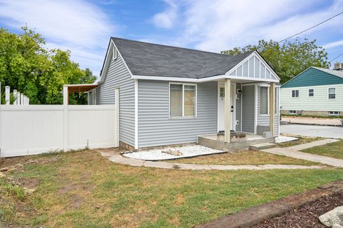 876 S 1000 E, Clearfield, UT, 84015-1836 | Card Image