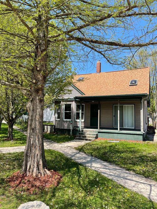 513 1st St, La Porte, IN, 46350 | Card Image