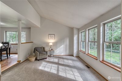 10618 Rudder Place Nw, House other with 4 bedrooms, 2 bathrooms and 2 parking in Silverdale WA | Image 3