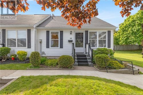 14 Heritage Gdns, Saint John, NB, E2M5R7 | Card Image