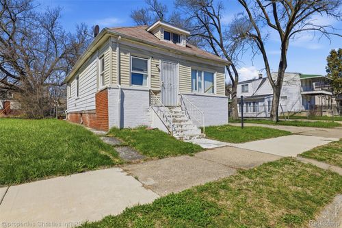 17139 Mackay St, Detroit, MI, 48212-1522 | Card Image