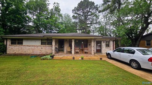 3105 N Nevel Cir Nw, Huntsville, AL, 35810-3146 | Card Image