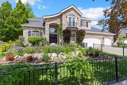 6512 S Timpanogos Way, Taylorsville, UT, 84129-6826 | Card Image