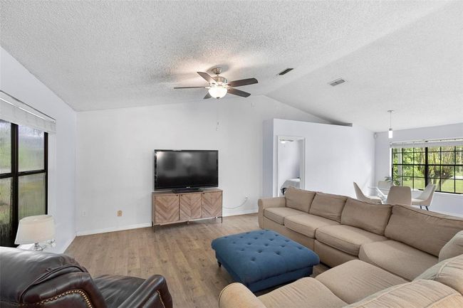 134 Naranja Rd, House other with 3 bedrooms, 2 bathrooms and null parking in DEBARY FL | Image 13
