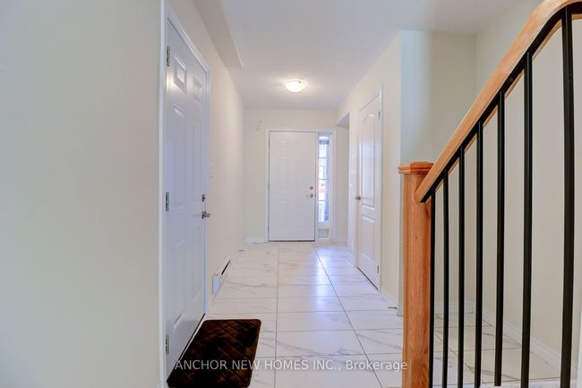 2091 Prestonvale Rd, House attached with 4 bedrooms, 3 bathrooms and 1 parking in Courtice ON | Image 4