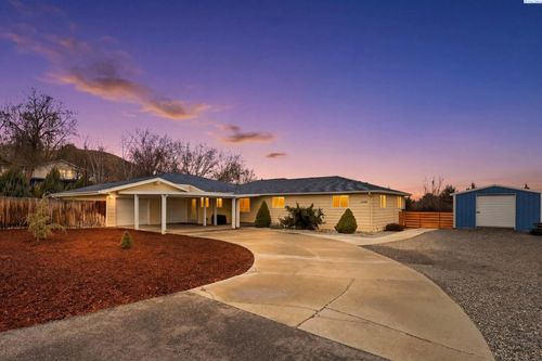 4700 Collins Rd, West Richland, WA, 99353-8364 | Card Image