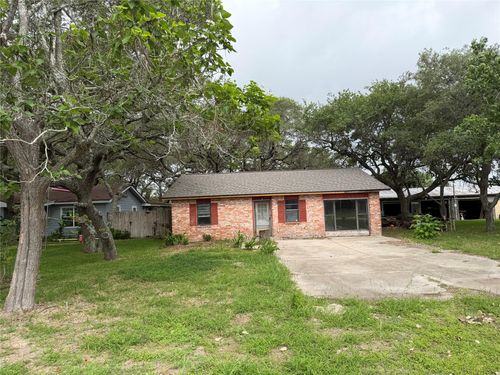 231 N 7th St, Aransas Pass, TX, 78336-3629 | Card Image