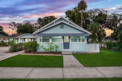 330 S Highland St, Mount Dora, FL, 32757-5702 | Card Image