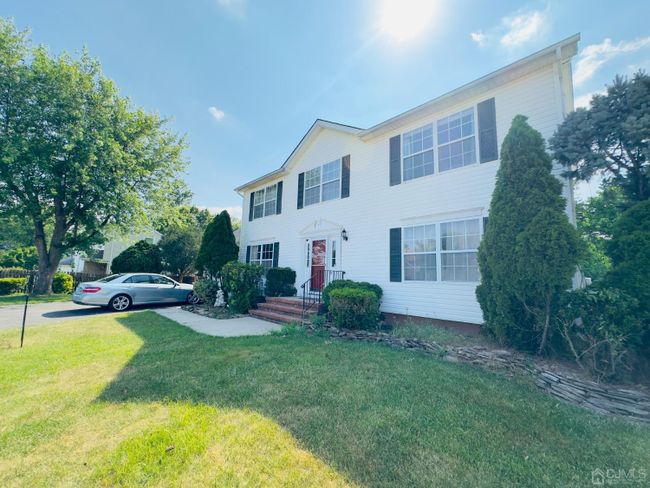 38 Ned Ct, House other with 4 bedrooms, 3 bathrooms and null parking in Sewaren NJ | Image 4