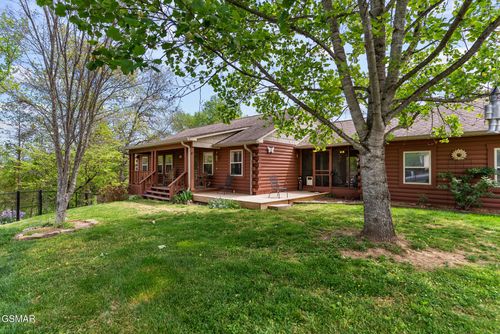 615 Harold Dr, Maryville, TN, 37803-8153 | Card Image