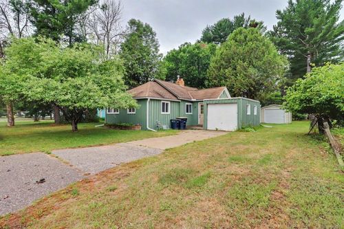 626 Wisconsin St, Eagle River, WI, 54521-8923 | Card Image