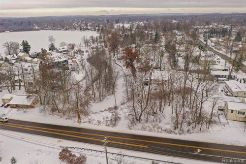 V/L Cooley Lake Road, White Lake Charter Township, MI, 48386 | Card Image