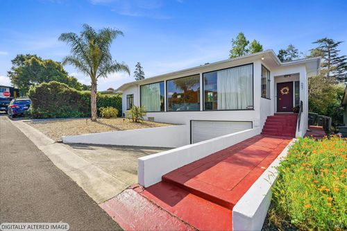 657 Washington Street, Vallejo, CA, 94590 | Card Image