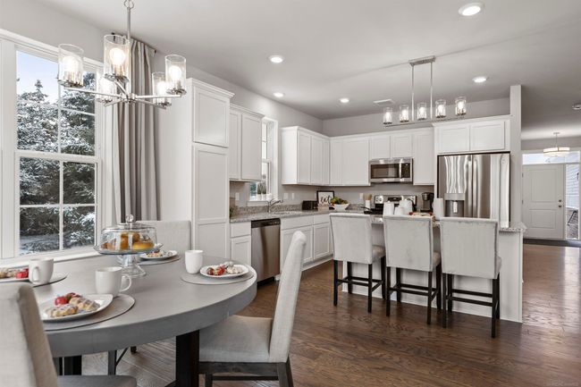 Dining | Image 11