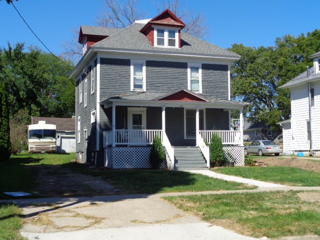 Pershing Dr, Brooklyn, IA 52211