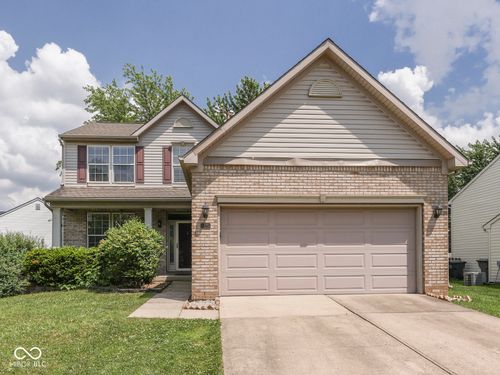 1225 Berrywood Dr, Greenwood, IN, 46143-7777 | Card Image