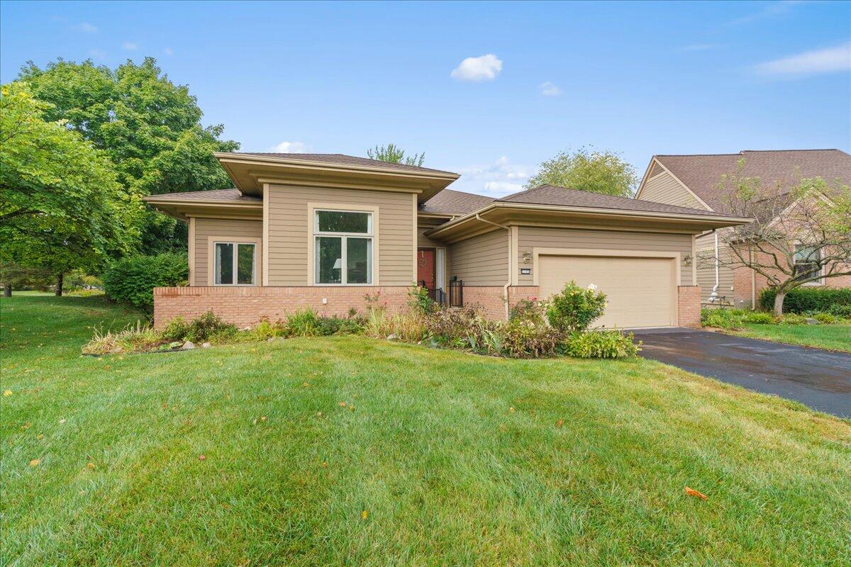 Doral Ct, Ann Arbor, MI 48108