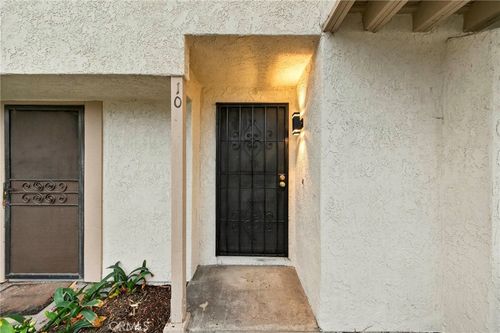10-11360 166th St, Cerritos, CA, 90703-1666 | Card Image