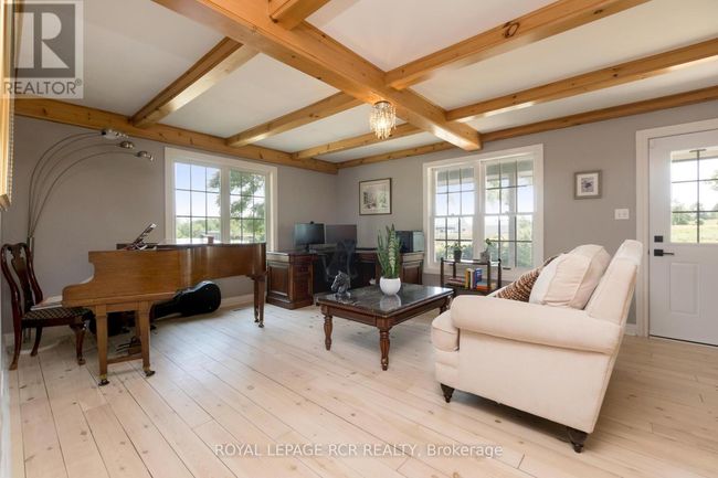 5031 Sixth Line, House other with 4 bedrooms, 3 bathrooms and 14 parking in Erin ON | Image 10