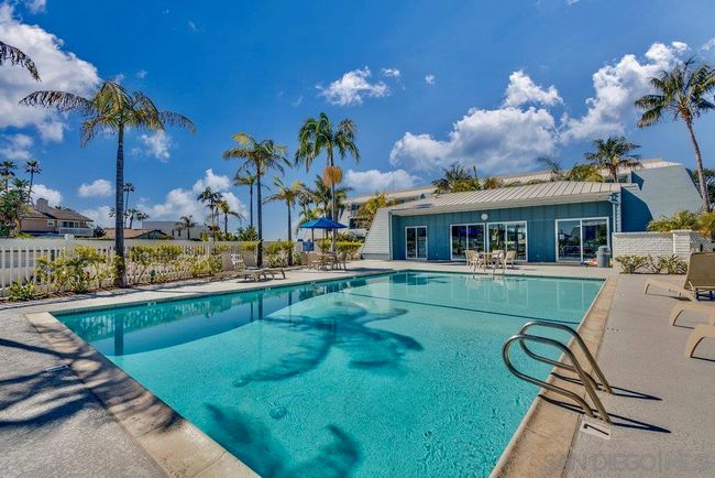34 Montego Ct, Condo with 2 bedrooms, 3 bathrooms and 2 parking in Coronado CA | Image 37