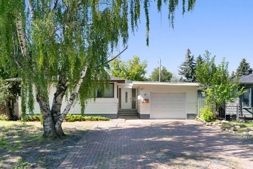 87 Hillgrove Dr Sw, Calgary, AB, T2V3L8 | Card Image