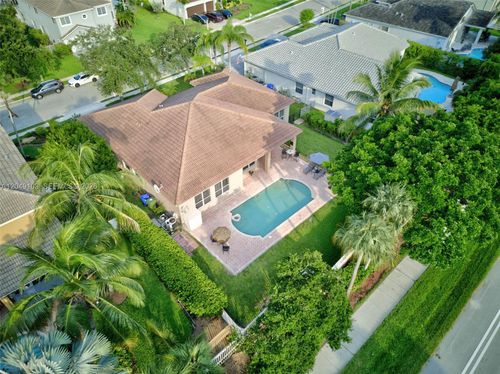 744 Sw 159th Ln, Pembroke Pines, FL, 33027-5032 | Card Image