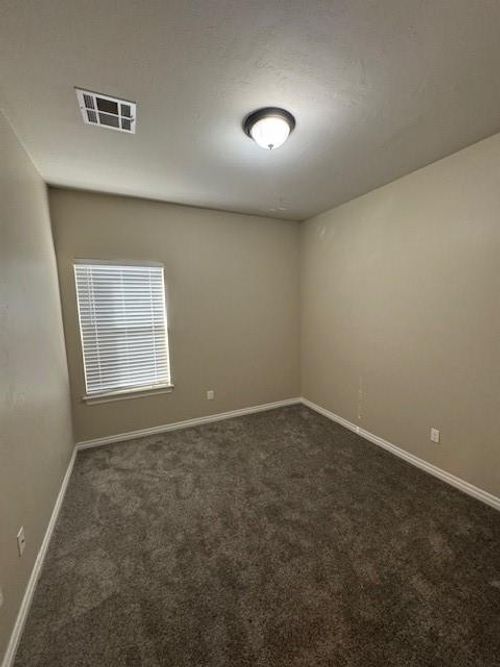 8017 Nw 159th St, Edmond, OK, 73013-5801 | Card Image