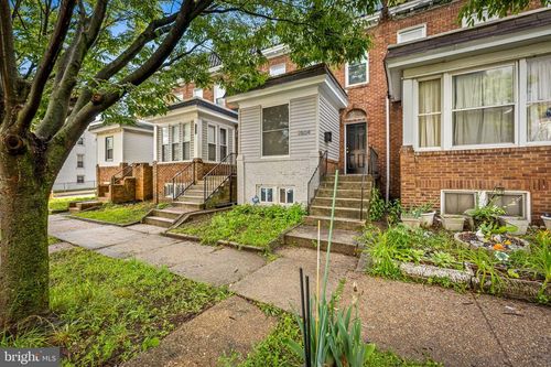 2604 Garrett Ave, BALTIMORE, MD, 21218-4834 | Card Image