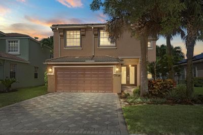 2015 Reston Circle, House other with 5 bedrooms, 2 bathrooms and null parking in Royal Palm Beach FL | Image 2