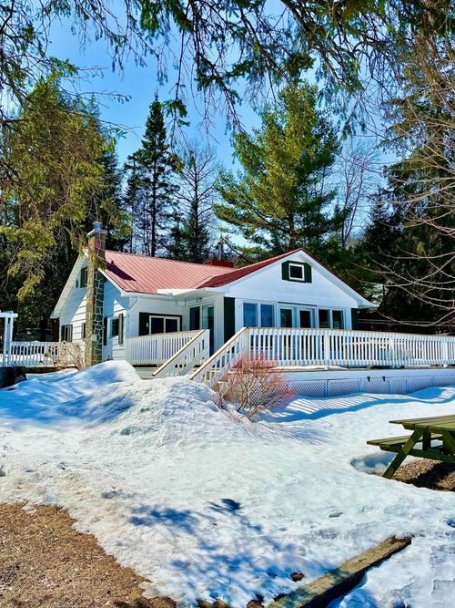 7 Ch. Du Séjour, Val des Monts, QC, J8N2S3 | Card Image