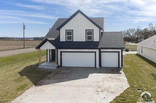 1016 2nd St, Perry, KS, 66073 | Card Image