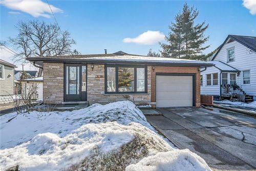 280 Thayer Ave, Hamilton, ON, L9A1J7 | Card Image