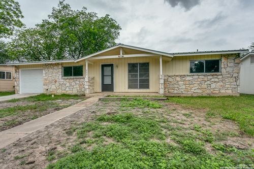 209 Ivy Ln, Universal City, TX, 78148-4118 | Card Image