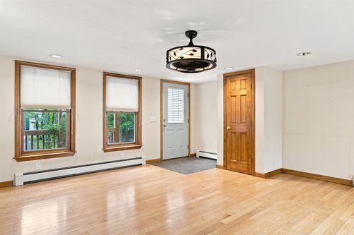 24 Little Lane, Dunbarton, NH, 03046 | Card Image
