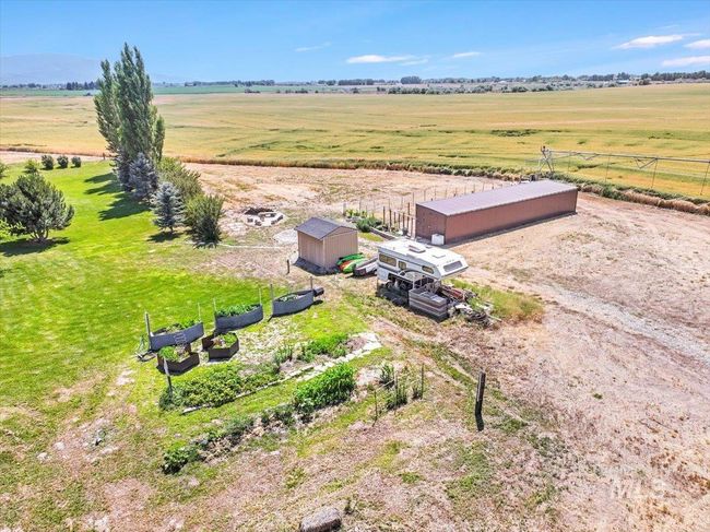 294 N 950 E, House other with 4 bedrooms, 3 bathrooms and 2 parking in Declo ID | Image 38