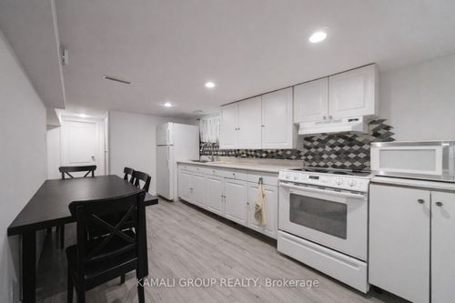 bsmt-46 Centre St E, Richmond Hill, ON, L4C1A4 | Card Image