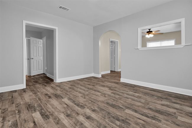 905 N Music St, House other with 3 bedrooms, 2 bathrooms and null parking in Sherman TX | Image 6